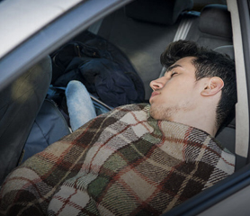 เตือนอันตรายการนอนหลับในรถ